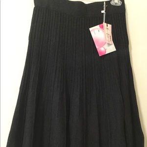 Cabi black knee length skirt with elastic waist